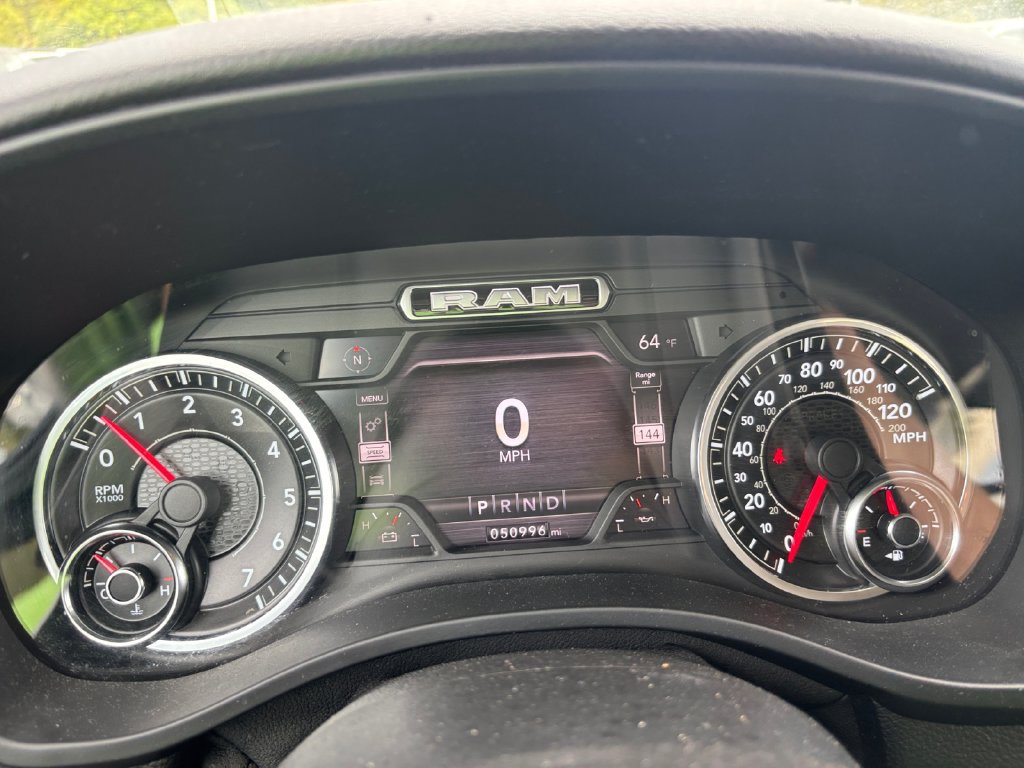 Used 2020 RAM 1500 Big Horn AWD/4WD image 16