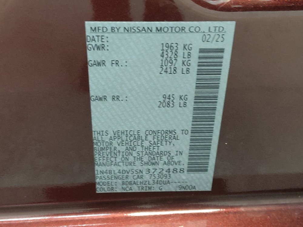 Used 2025 Nissan Altima 2.5 SV FWD image 33