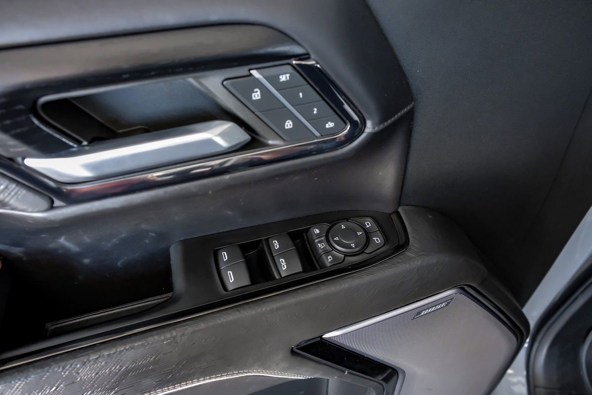 Used 2024 GMC Sierra 2500 AT4X image 44