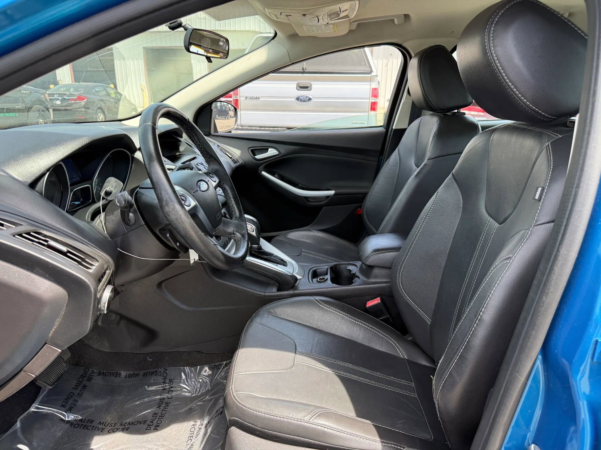 Used 2013 Ford Focus SE FWD image 2