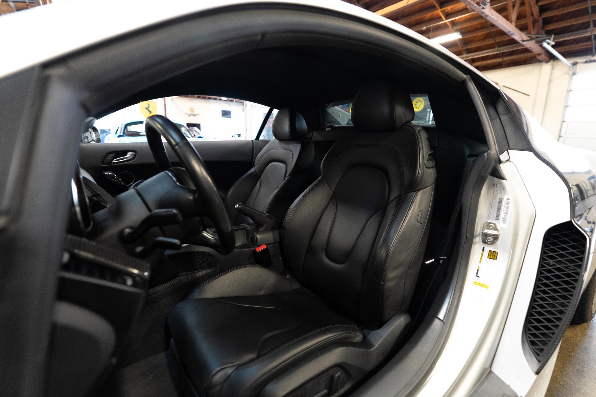 Used 2011 Audi R8 V10 image 55