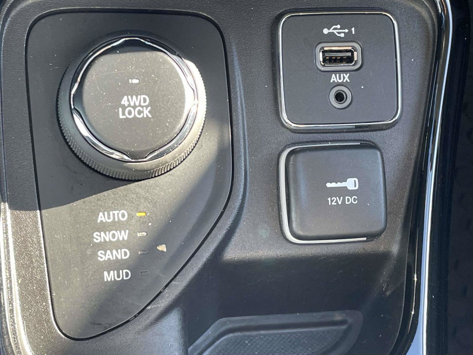 Used 2021 Jeep Compass Latitude AWD/4WD image 6
