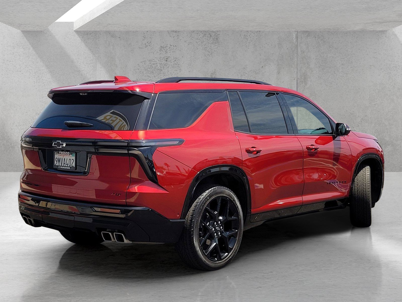 Used 2024 Chevrolet Traverse RS w/ LPO, Floor Liner Package AWD/4WD image 5