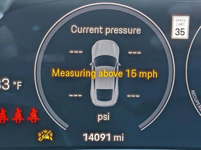 Used 2024 Porsche Taycan image 16