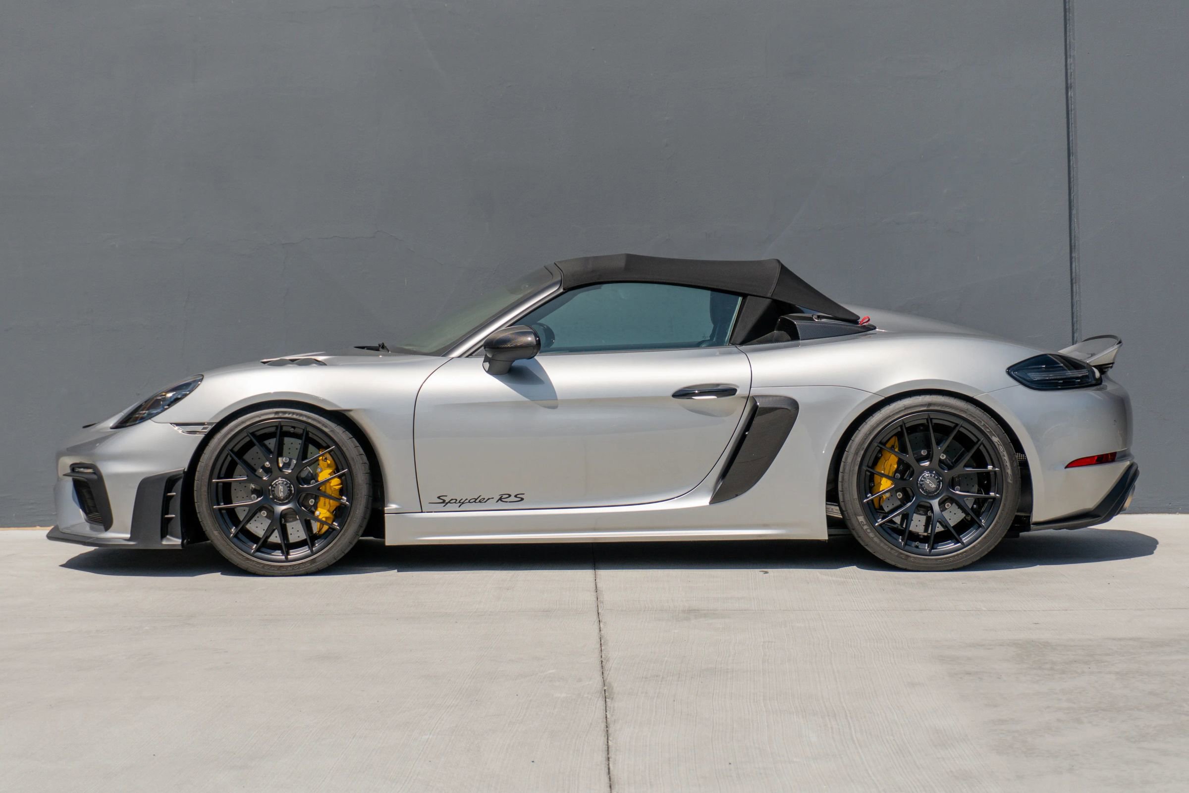 Used 2025 Porsche 718 Boxster Spyder RS RWD image 2