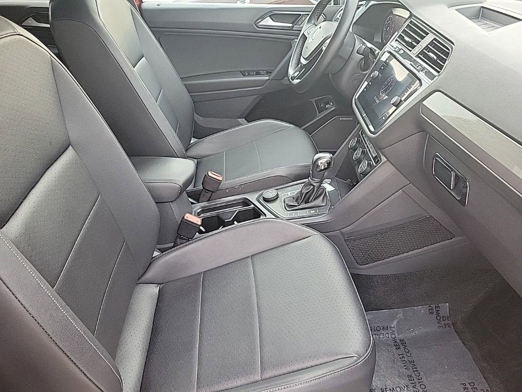Used 2019 Volkswagen Tiguan SEL R-Line image 16