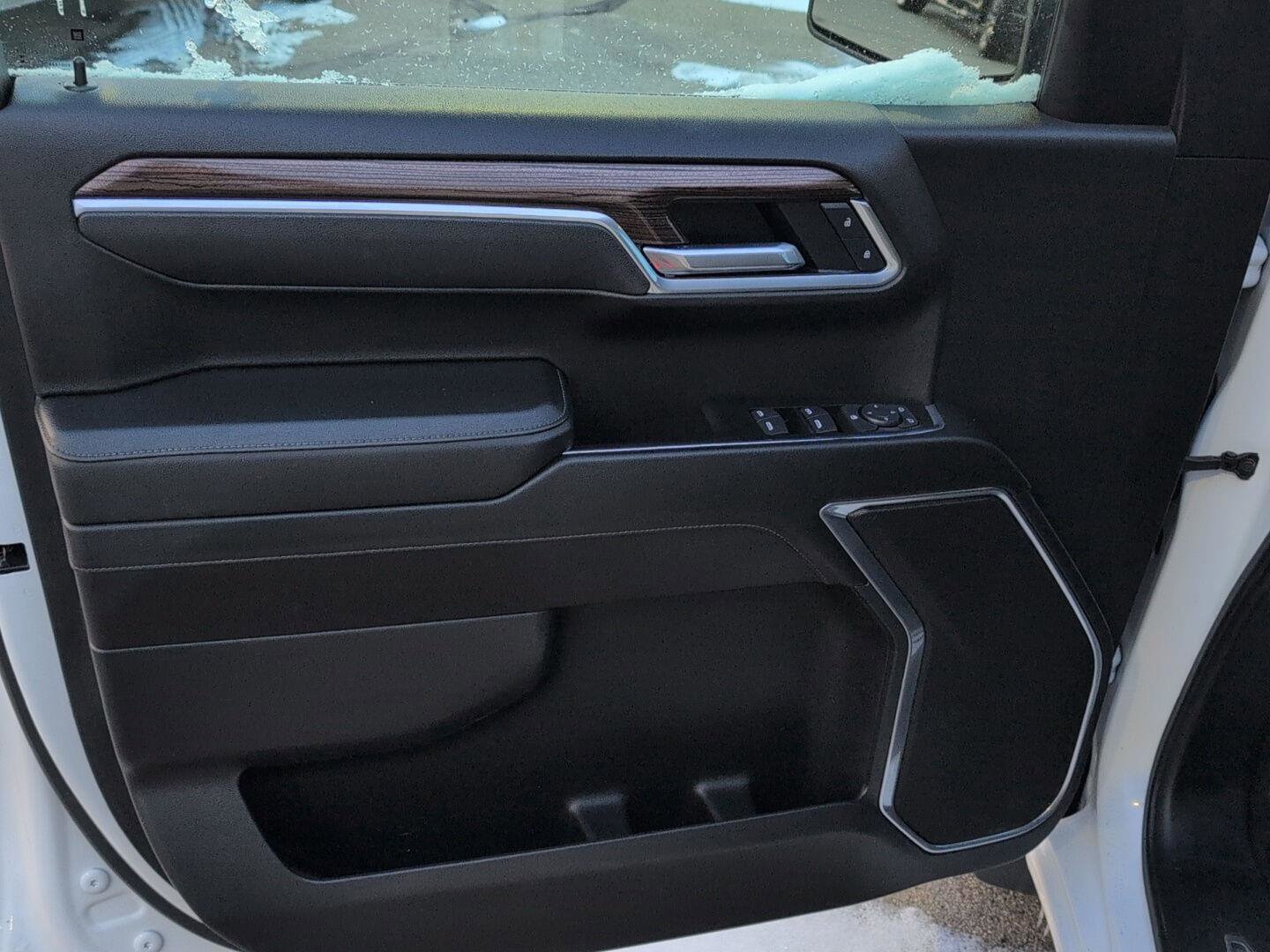 Used 2025 Chevrolet Silverado 1500 LT w/ Work Truck Package image 14