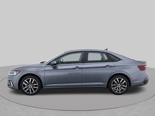 Used 2025 Volkswagen Jetta SE FWD image 7
