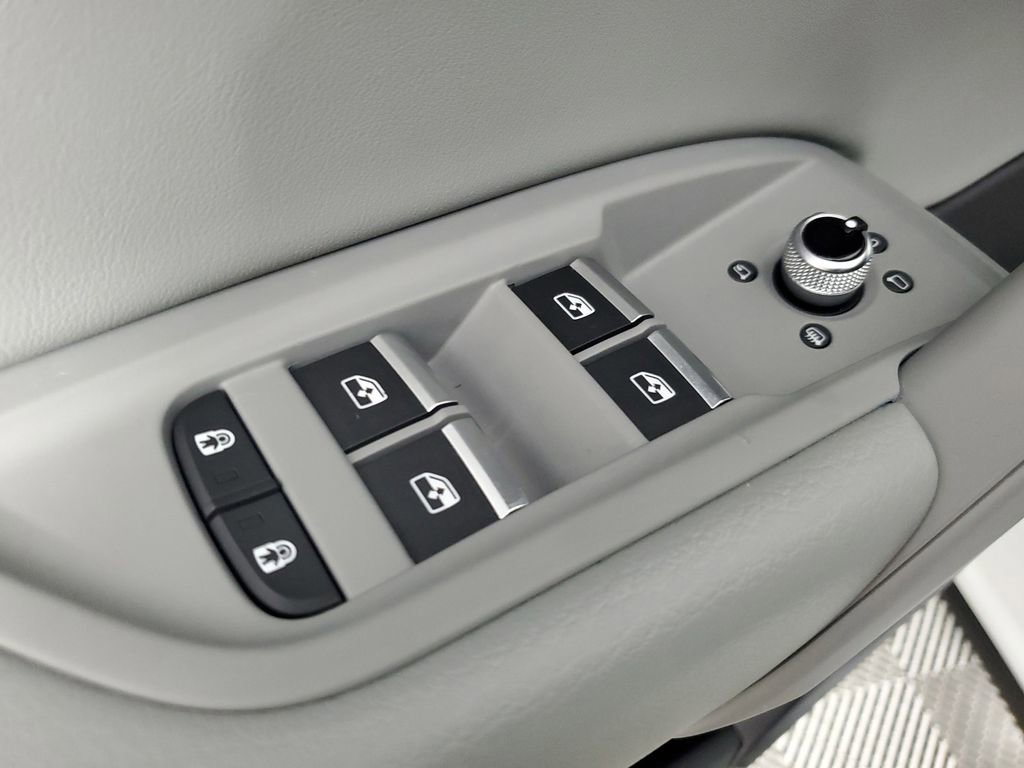 Used 2024 Audi Q5 2.0T Premium w/ Convenience Package image 20