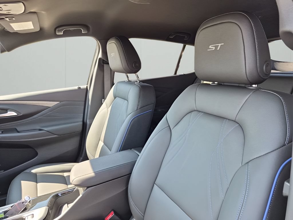 New 2026 Buick Envista Sport Touring w/ Convenience I Package FWD image 33