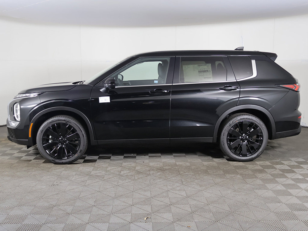 New 2026 Mitsubishi Outlander LE AWD/4WD image 17