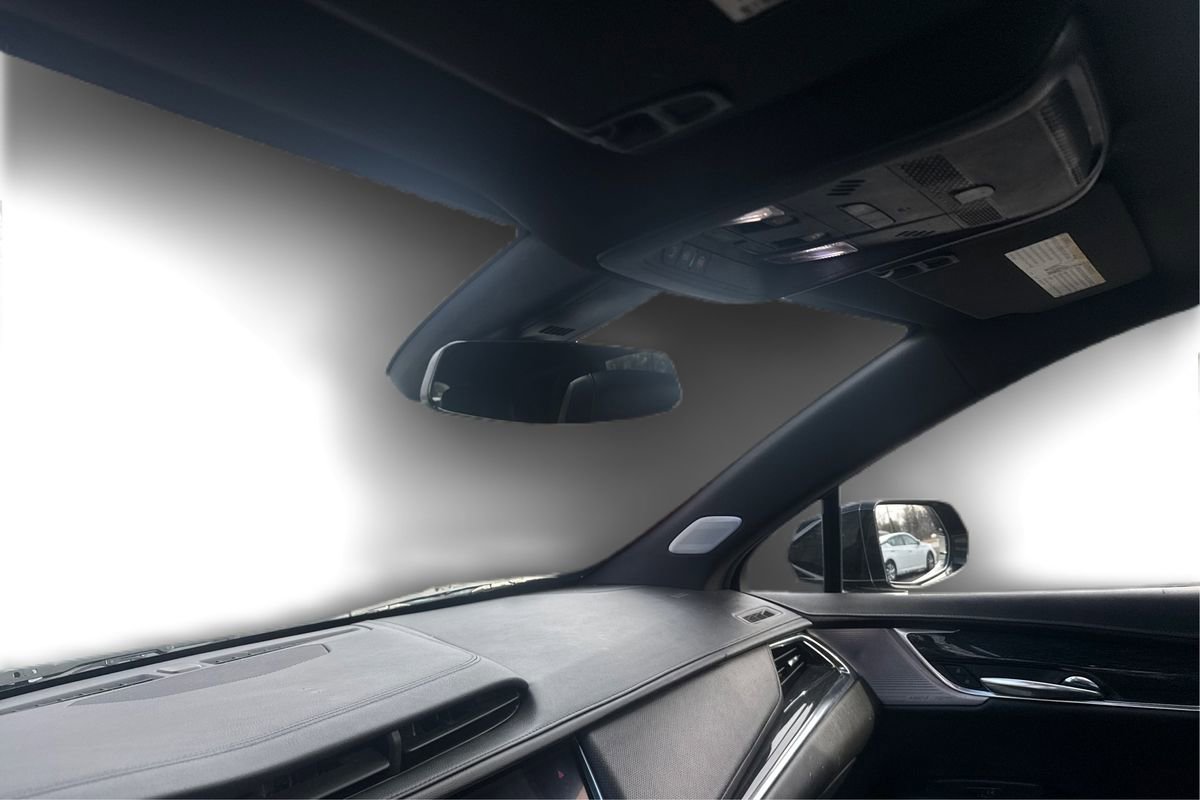 Used 2020 Cadillac XT5 Premium Luxury image 16