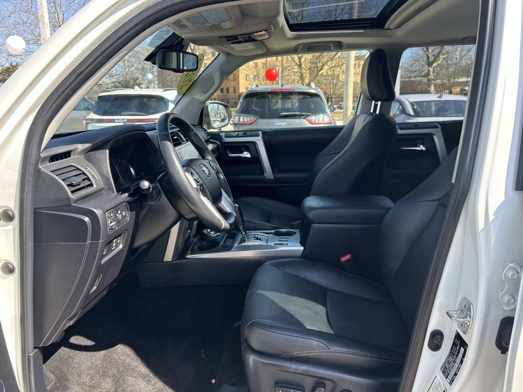 Used 2023 Toyota 4Runner Limited image 12
