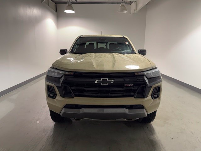 Used 2023 Chevrolet Colorado Z71 w/ Z71 Convenience Package 2 AWD/4WD image 2