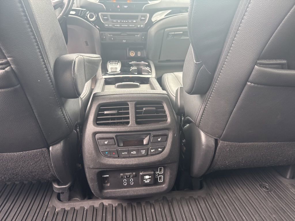 Used 2019 Honda Pilot Touring image 15