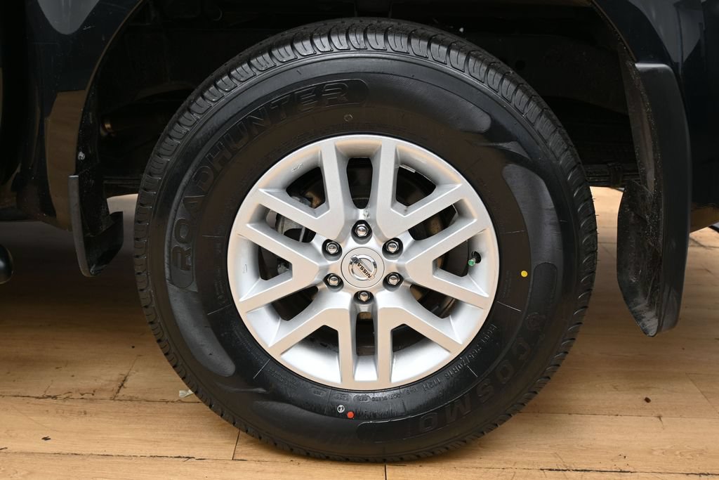 Used 2021 Nissan Frontier SV AWD/4WD image 10