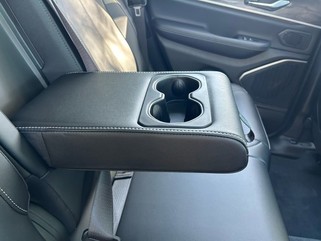 New 2026 Jeep Grand Cherokee Limited image 35