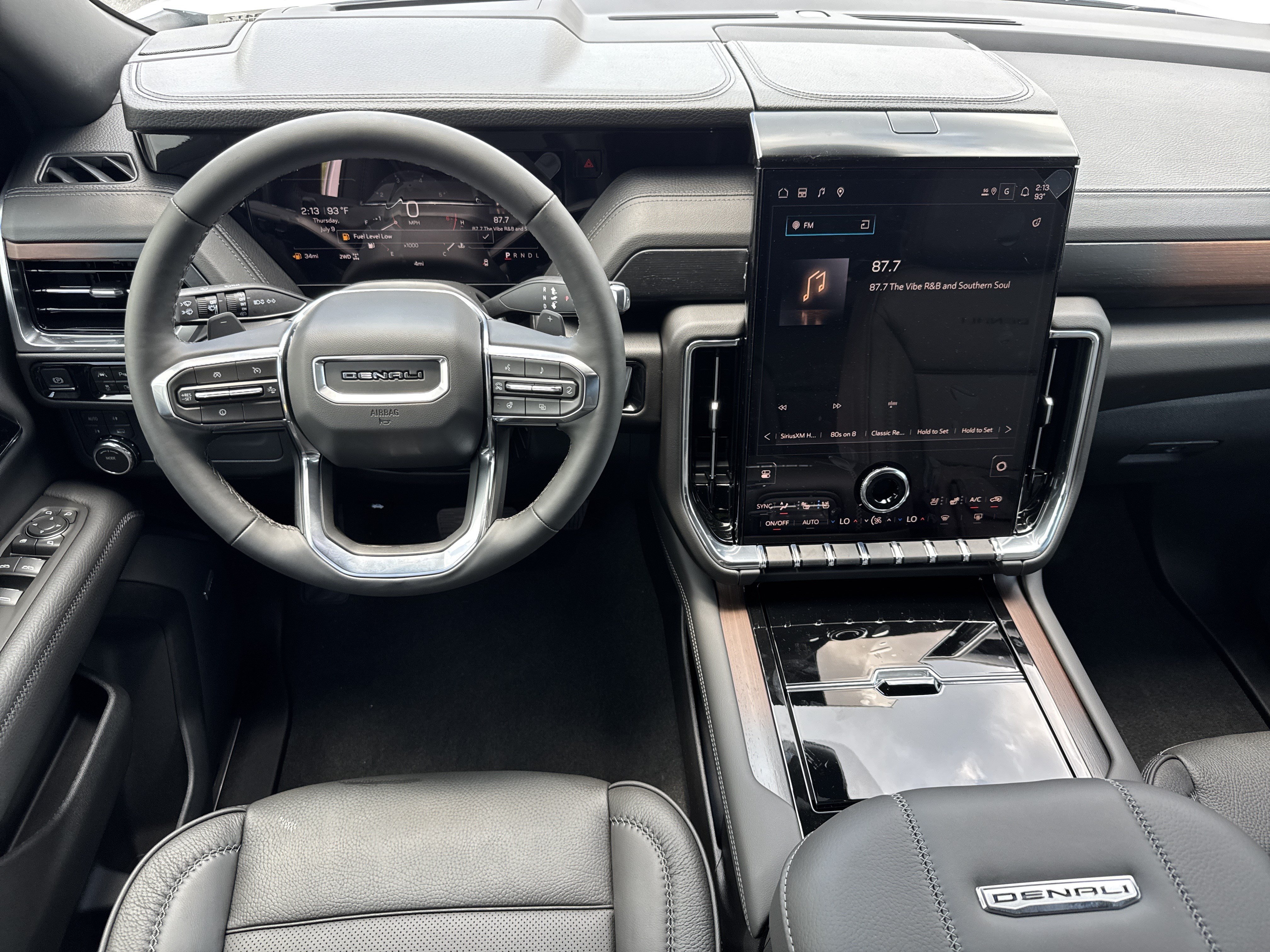 New 2026 GMC Yukon XL Denali AWD/4WD image 17
