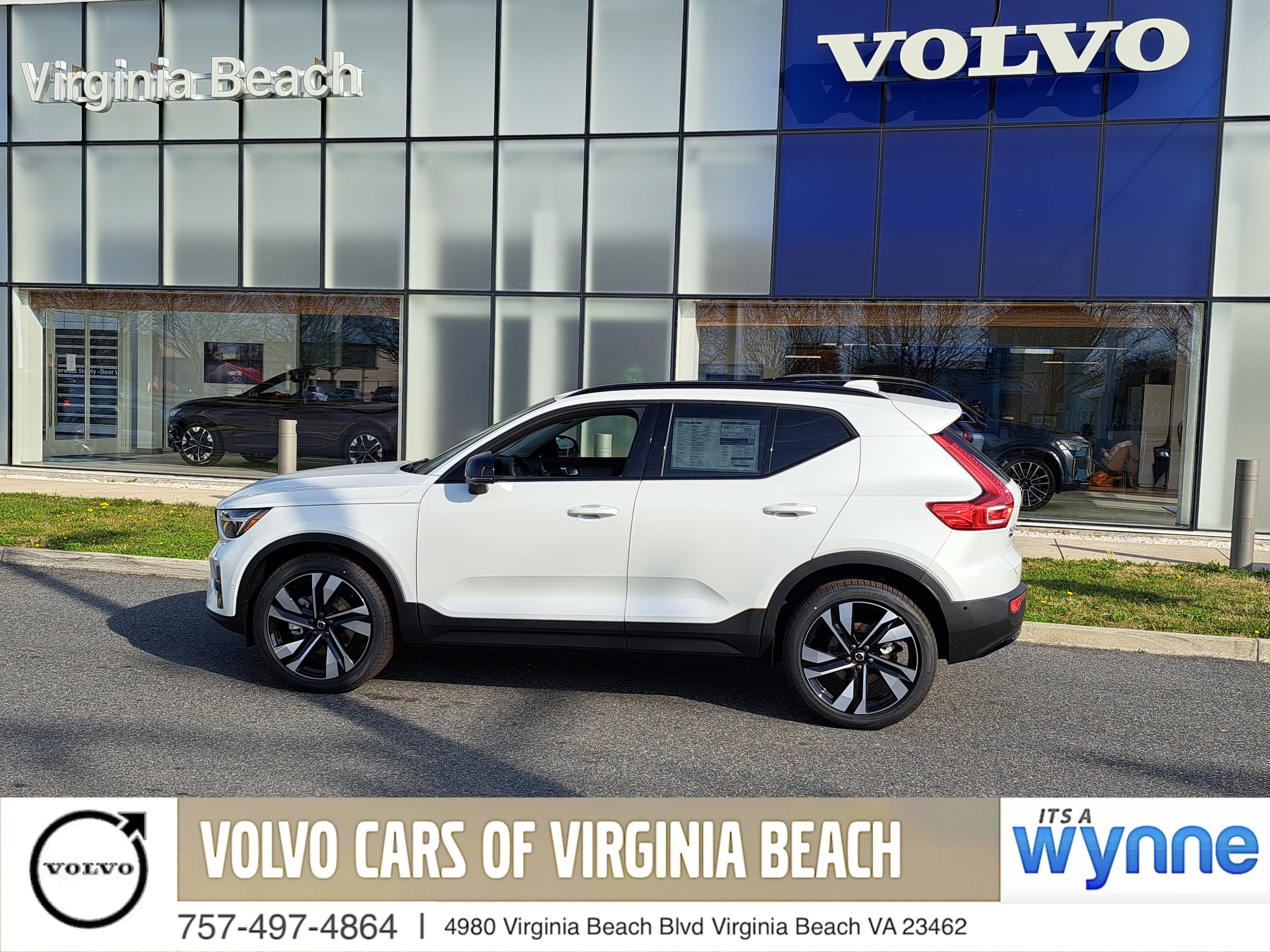 New 2026 Volvo XC40 B5 Ultra w/ Climate Package image 1