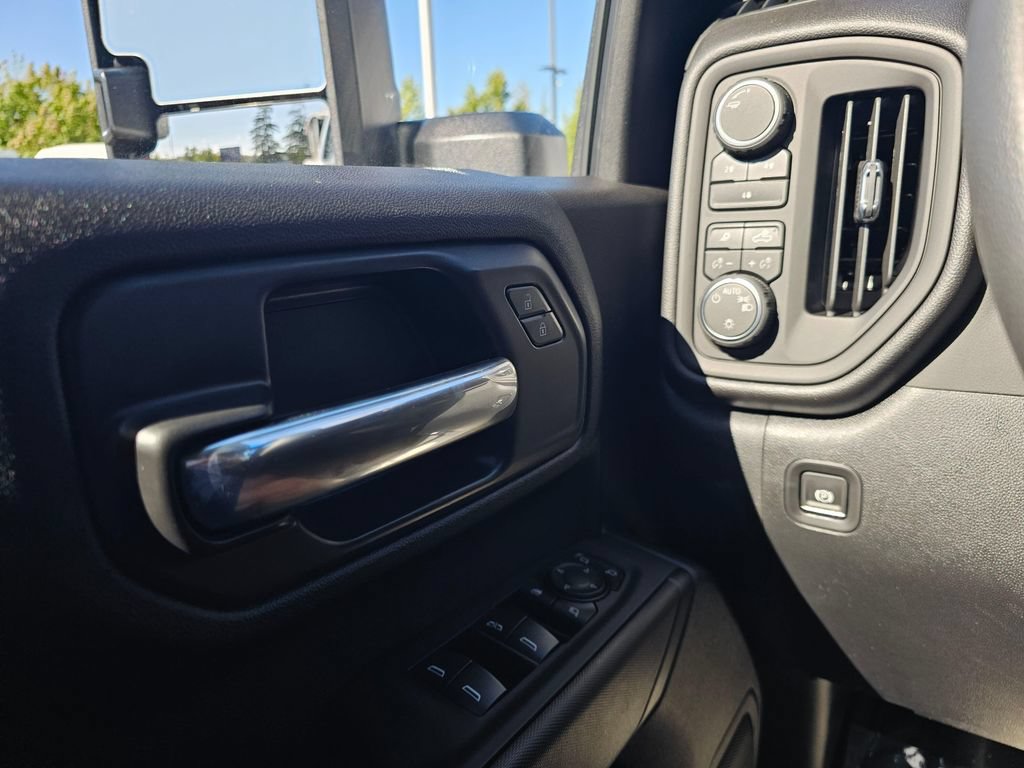 New 2026 Chevrolet Silverado 2500 Custom w/ Custom Value Package AWD/4WD image 34