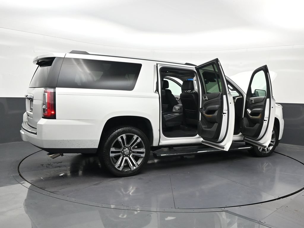 Used 2020 GMC Yukon XL Denali w/ Denali Ultimate Package RWD image 32