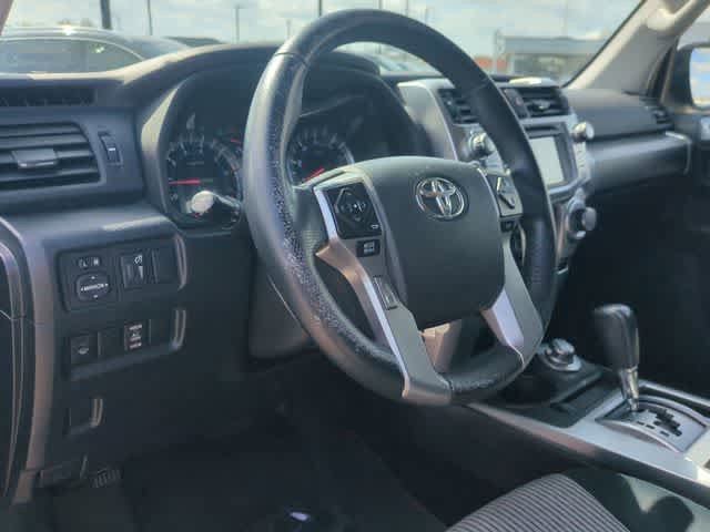 Used 2016 Toyota 4Runner SR5 image 10