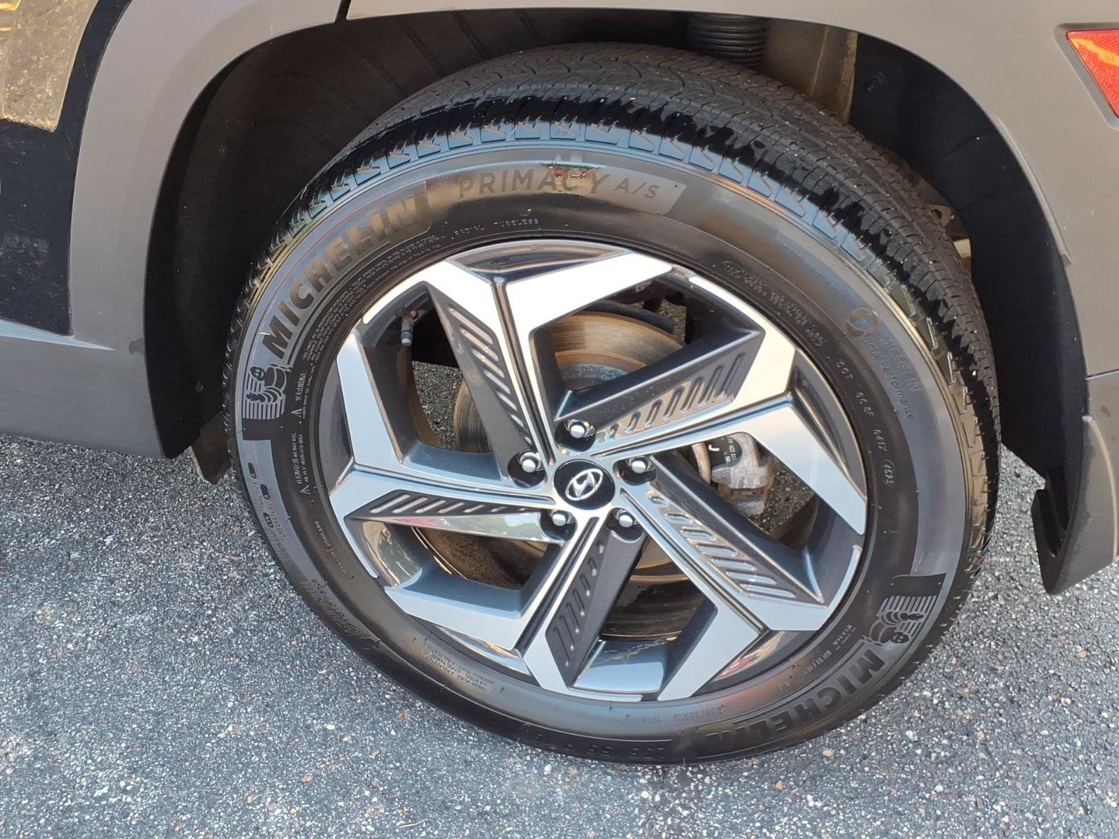 Used 2024 Hyundai Tucson Limited AWD/4WD image 13