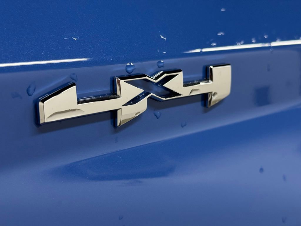 New 2025 GMC Canyon Elevation w/ Convenience Package image 15