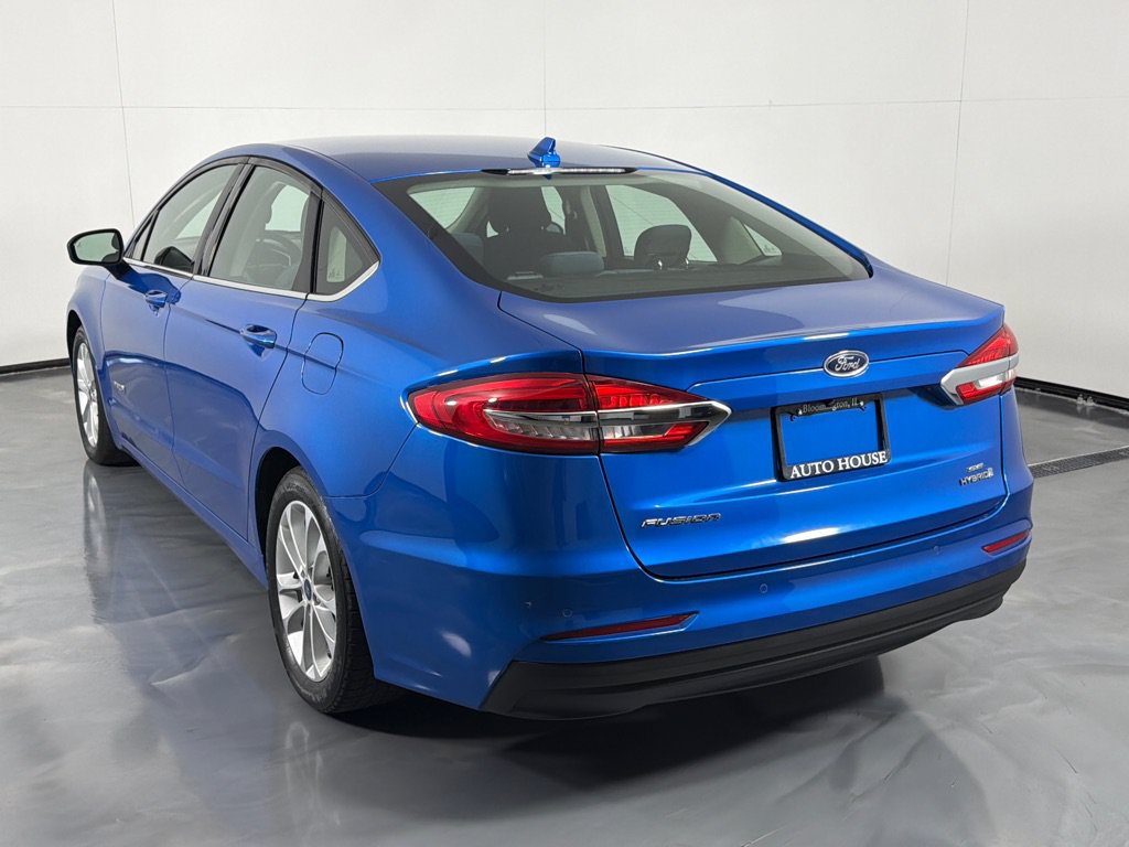 Used 2019 Ford Fusion SE FWD image 7