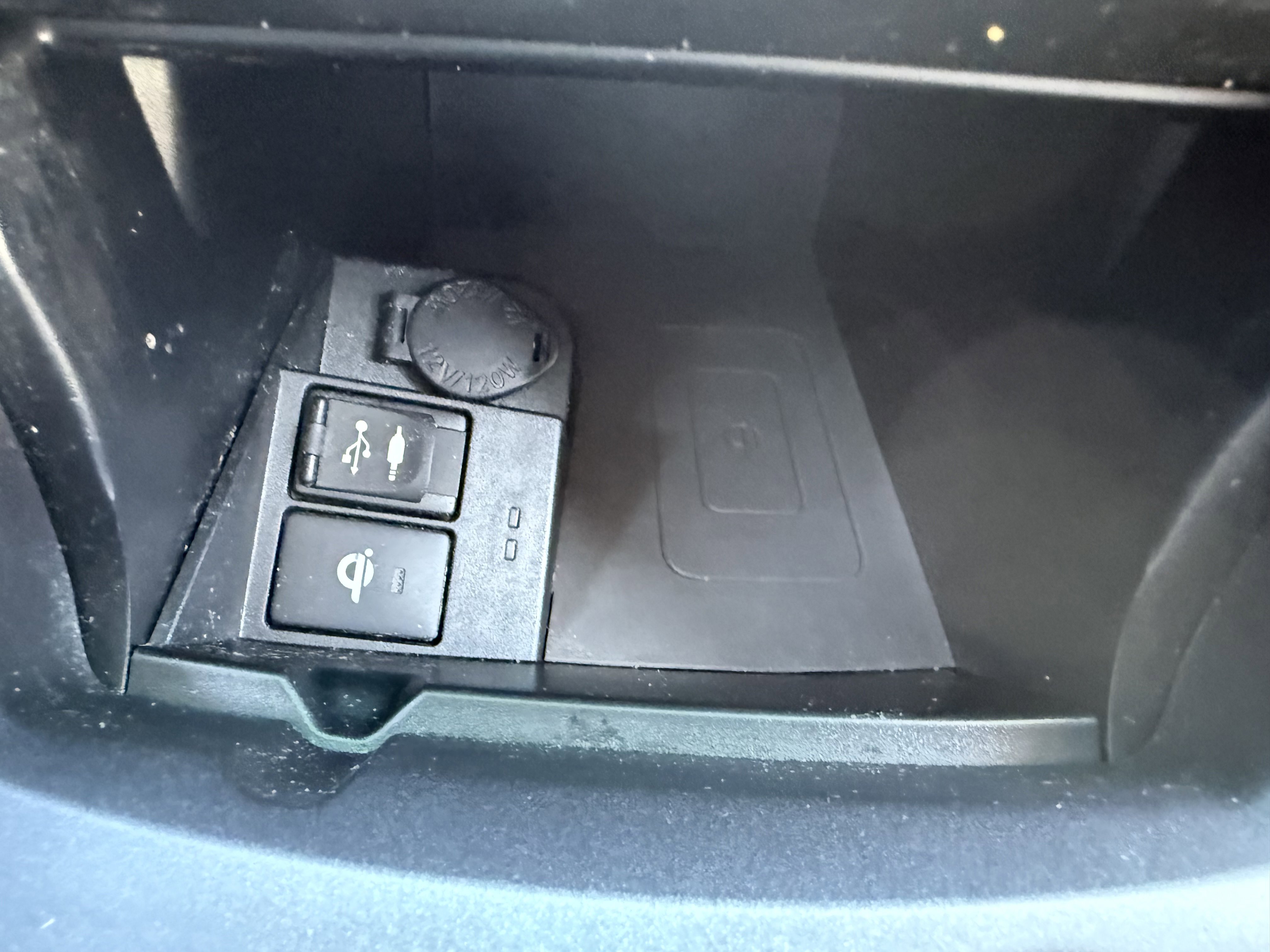 Used 2015 Toyota Camry XLE w/ Convenience Package FWD image 22