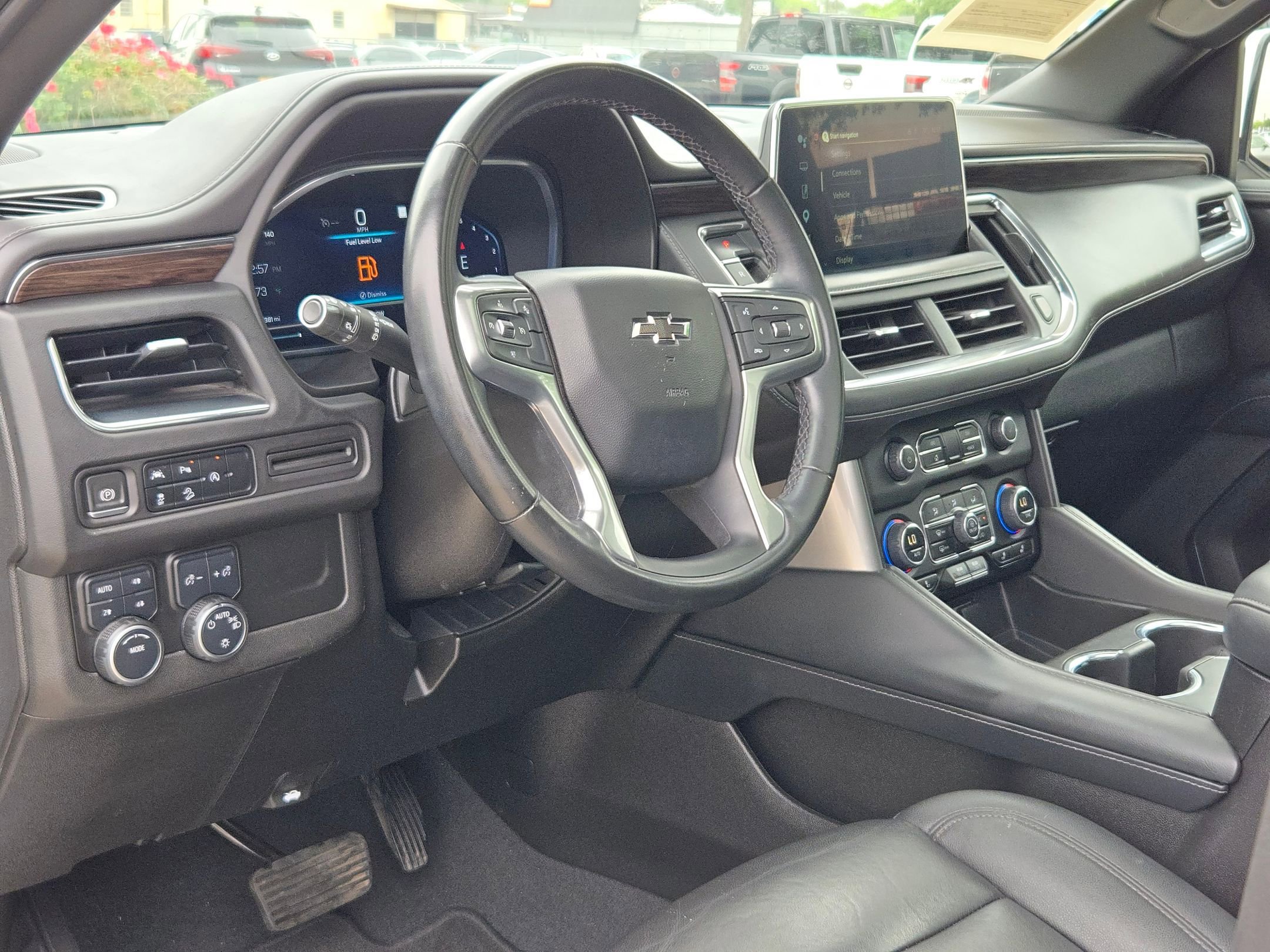 Used 2023 Chevrolet Suburban Z71 AWD/4WD image 11