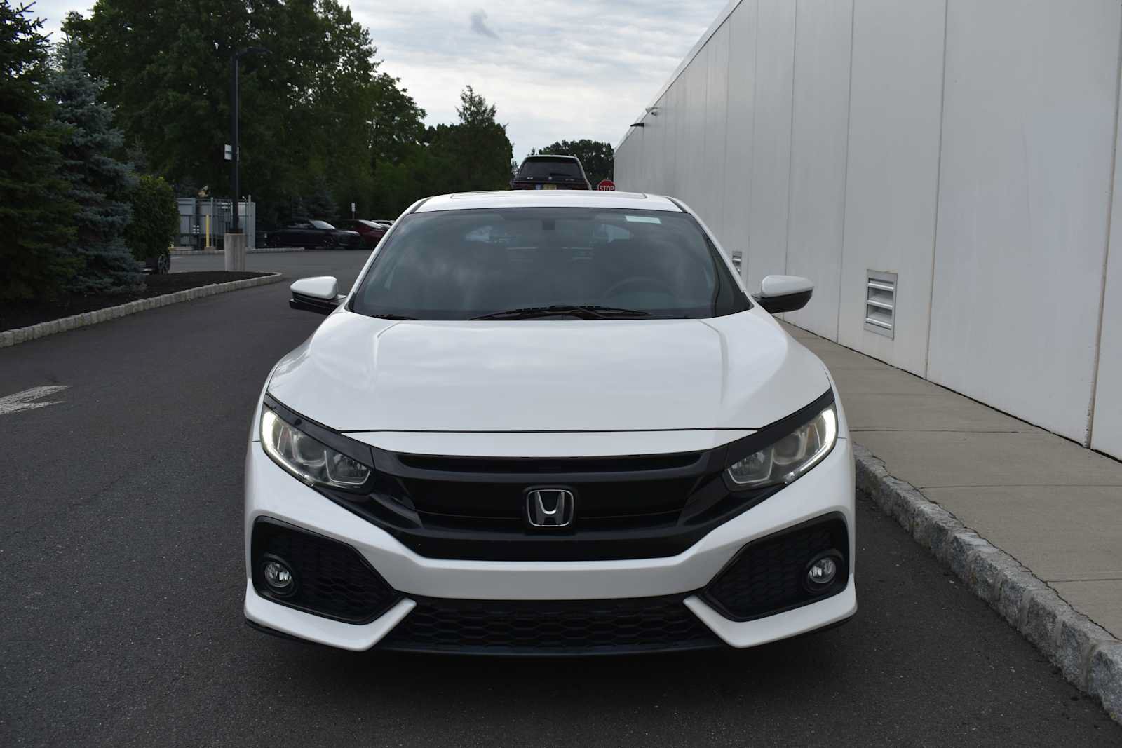 Used 2018 Honda Civic EX image 2