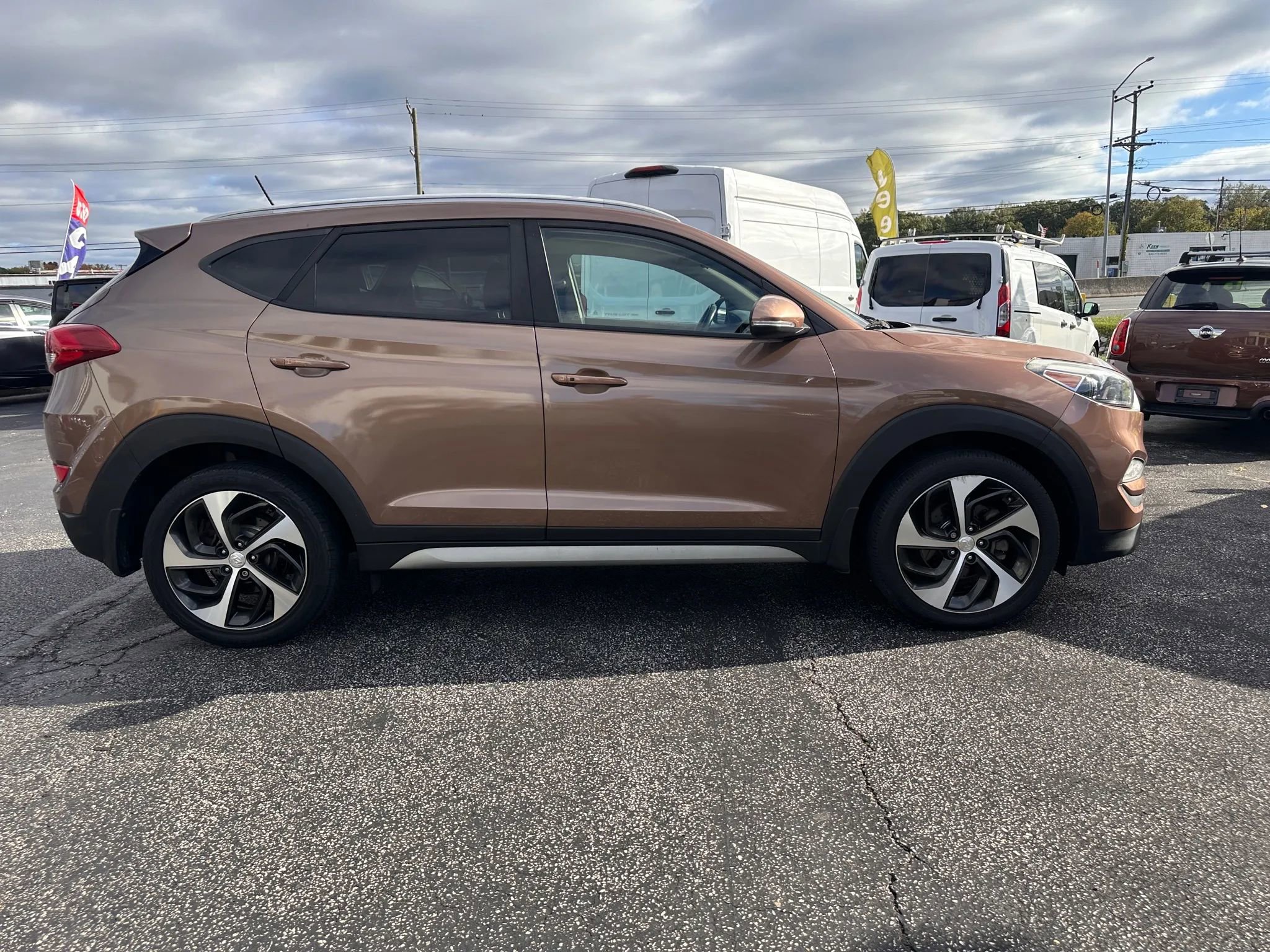 Used 2017 Hyundai Tucson Sport w/ Cargo Package image 4