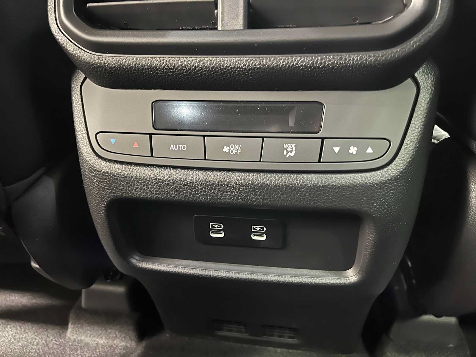 New 2026 Honda Pilot Touring image 21