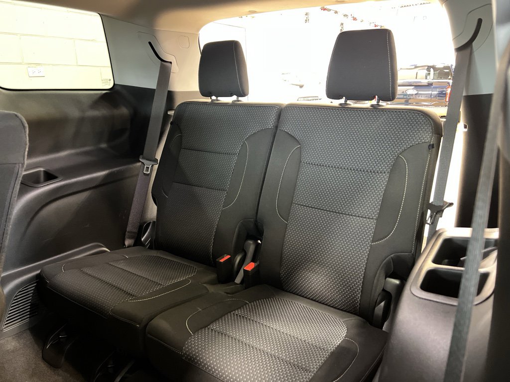 Used 2023 GMC Acadia SLE w/ Driver Convenience Package image 35