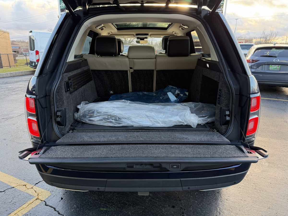 Used 2018 Land Rover Range Rover HSE AWD/4WD image 19