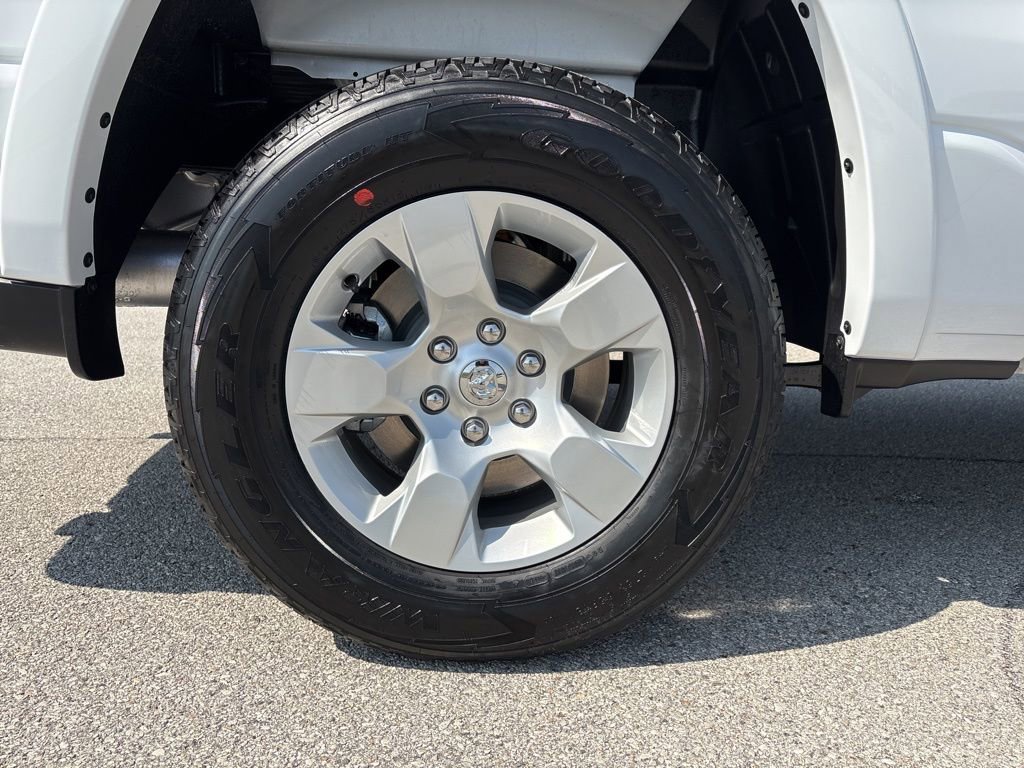 New 2026 RAM 1500 4x4 Crew Cab image 16