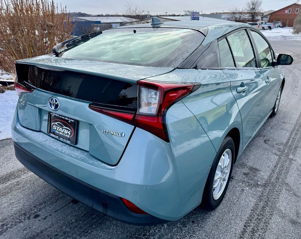 Used 2019 Toyota Prius LE image 7