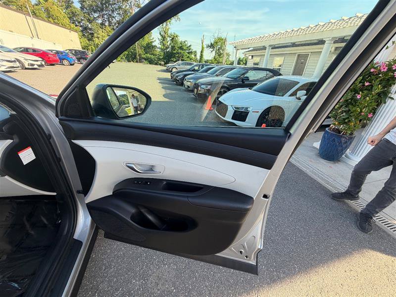 Used 2025 Hyundai Tucson Blue AWD/4WD image 10