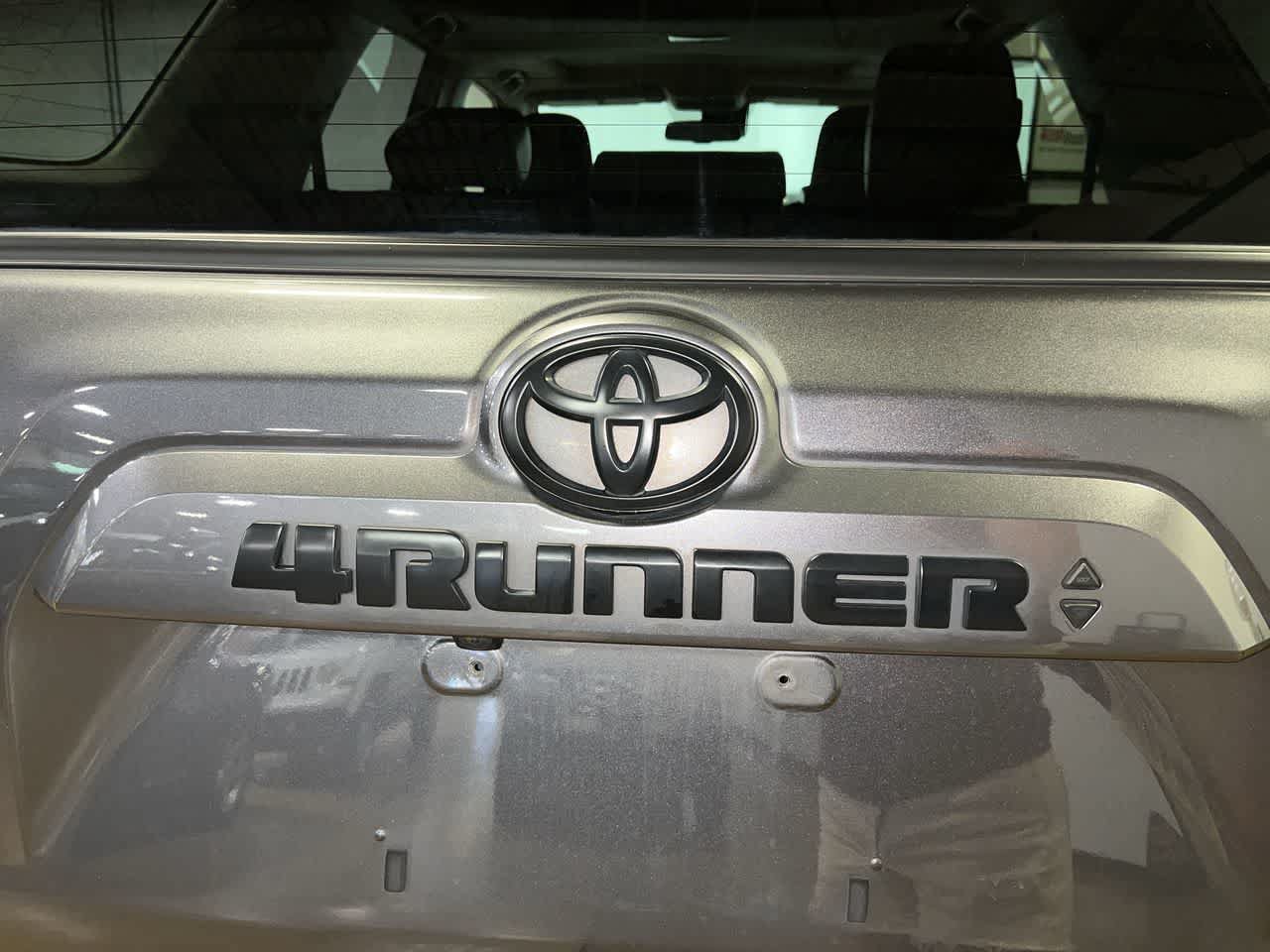 Used 2023 Toyota 4Runner SR5 Premium w/ Moonroof Package AWD/4WD image 11