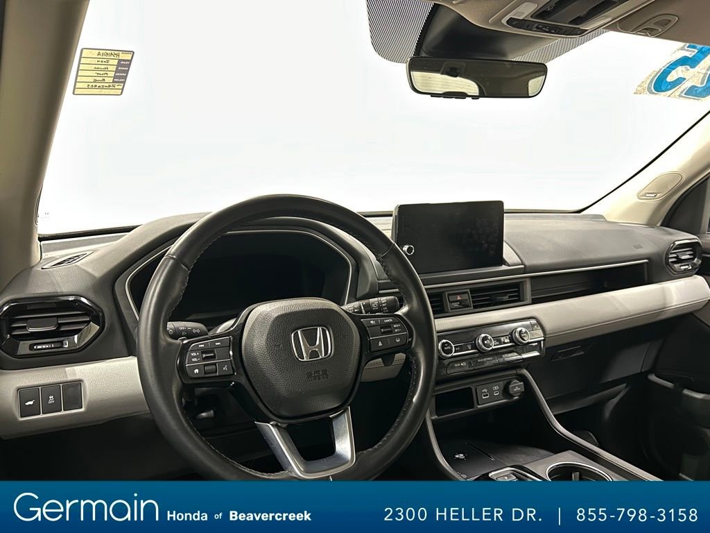 Used 2024 Honda Pilot Touring image 15