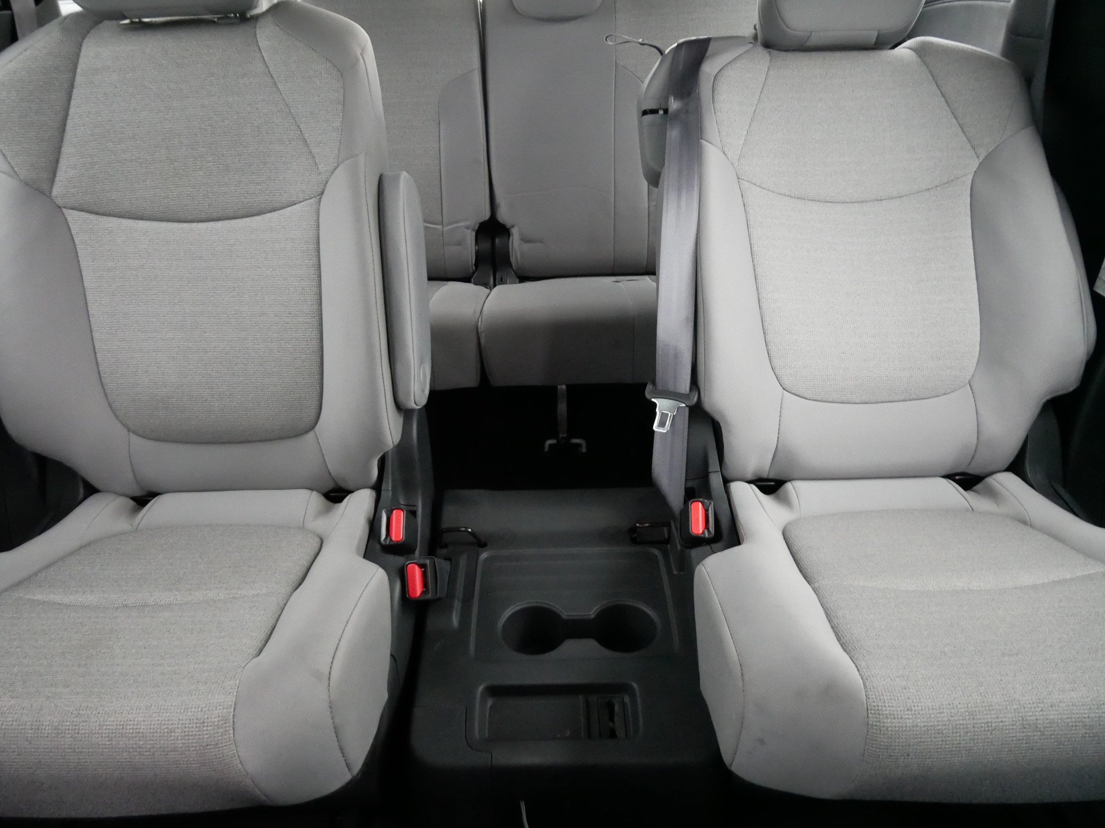 Certified 2025 Toyota Sienna LE FWD image 13