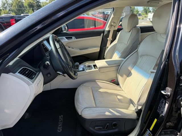 Used 2018 Genesis G80 5.0 Ultimate RWD image 3