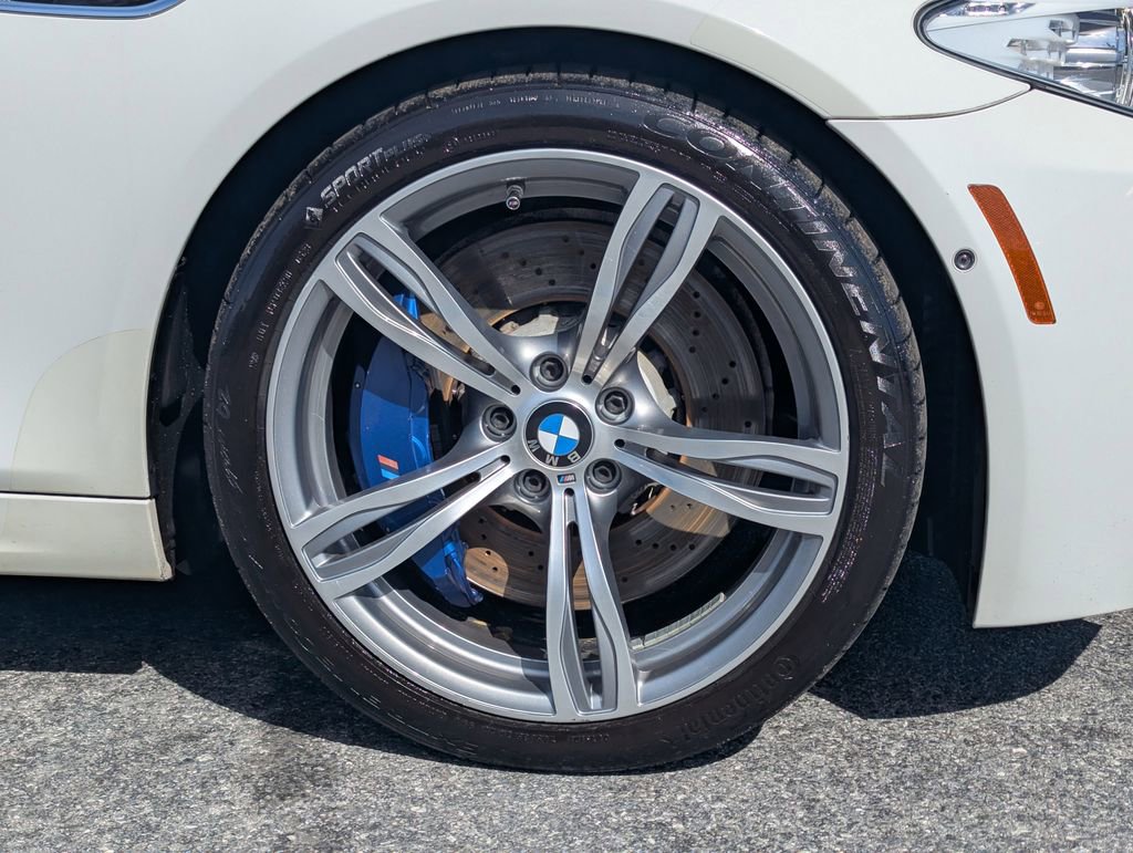 Used 2013 BMW M5 RWD image 11