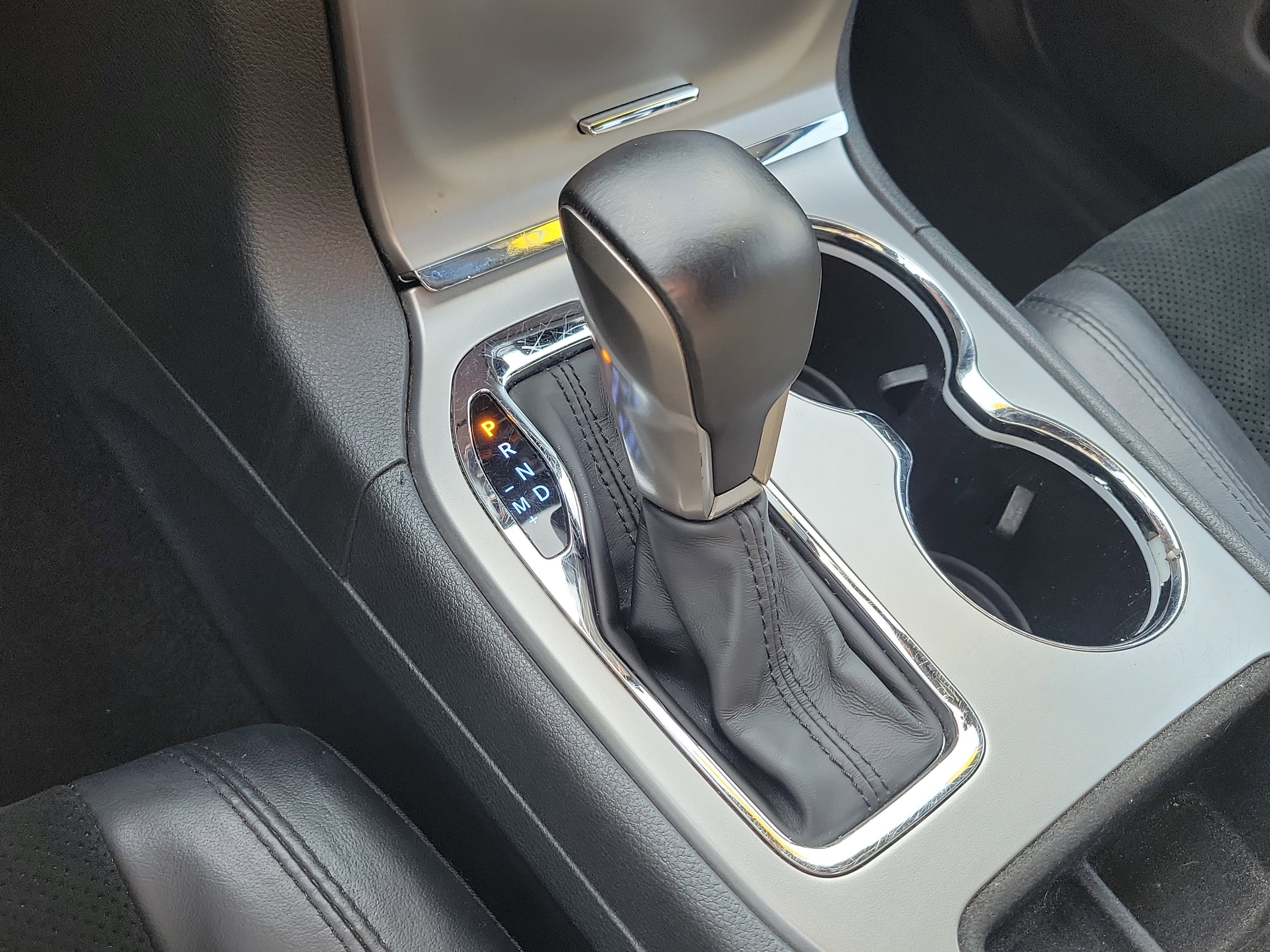 Used 2018 Jeep Grand Cherokee Altitude AWD/4WD image 34