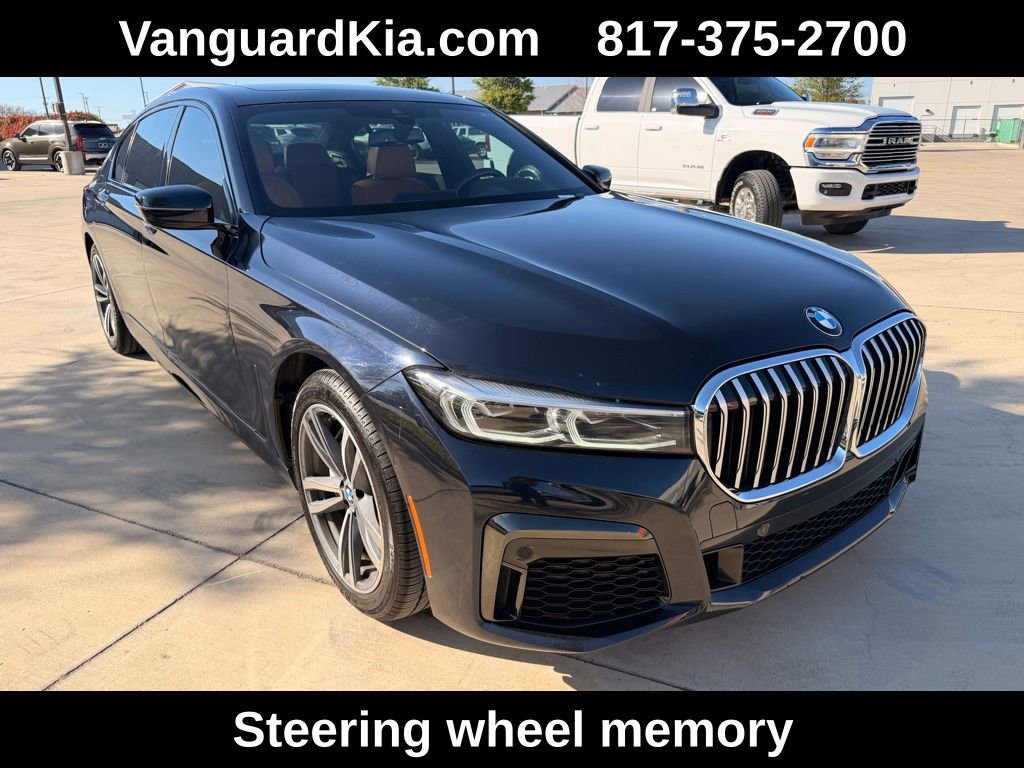 Used 2022 BMW 750i xDrive w/ M Sport Package AWD/4WD image 5
