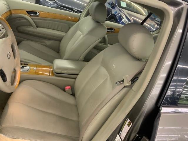 Used 2004 INFINITI Q45 Luxury RWD image 12