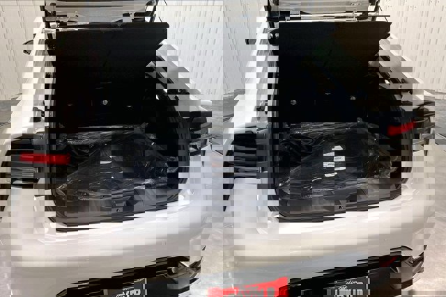 New 2026 Toyota Prius XLE image 39