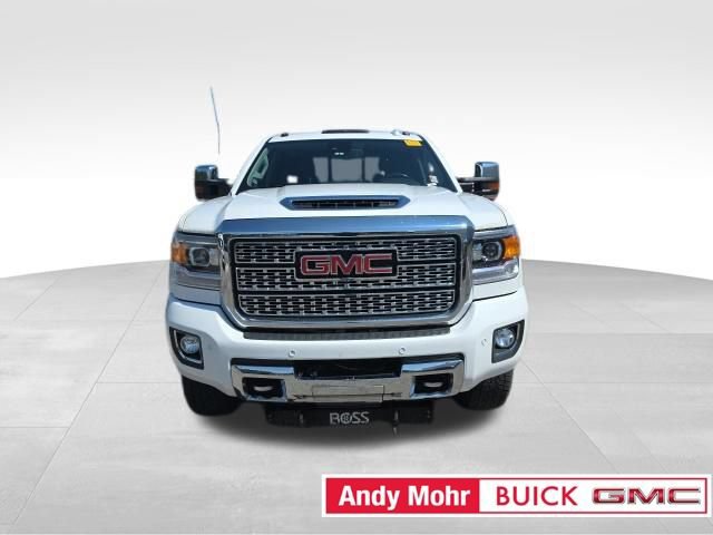 Used 2019 GMC Sierra 2500 Denali w/ Duramax Plus Package AWD/4WD image 2