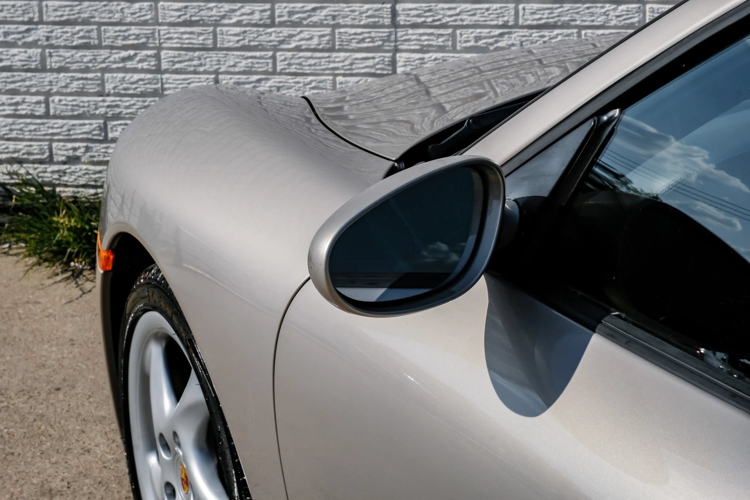 Used 2000 Porsche 911 Cabriolet image 36